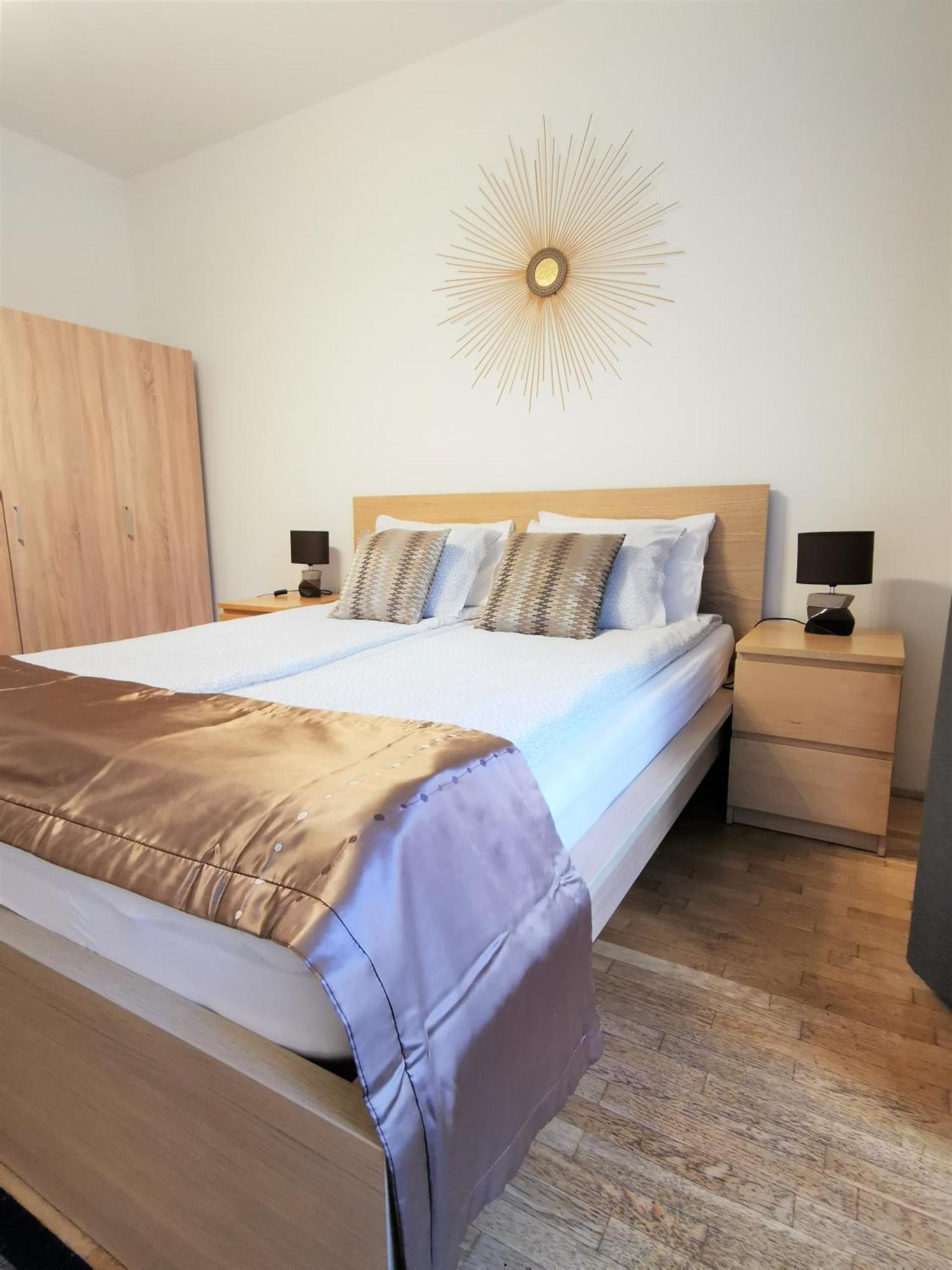 Colours Apartments بودابست الغرفة الصورة